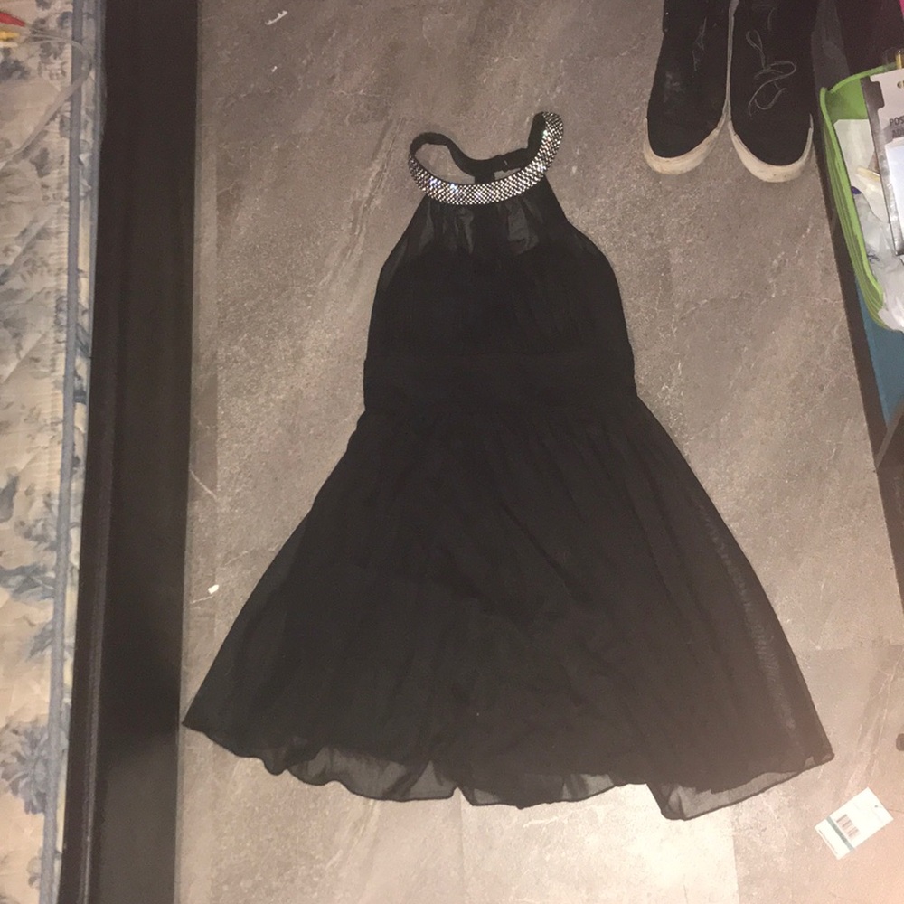 Black speechless neck strap dress